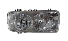 Proiettore Destro Manuale/Elettrico Alogeno 24V Con Porta Lampada - Senza Lampadina (H7 - H1 - Py21W - W5W) Connettore Rotondo Posteriore Centrale 5 Pin - Senza Motorino Premium Quality - Daf - XF 95 1a - 2a Serie - OE 1832397 - Carrozzeria Truck