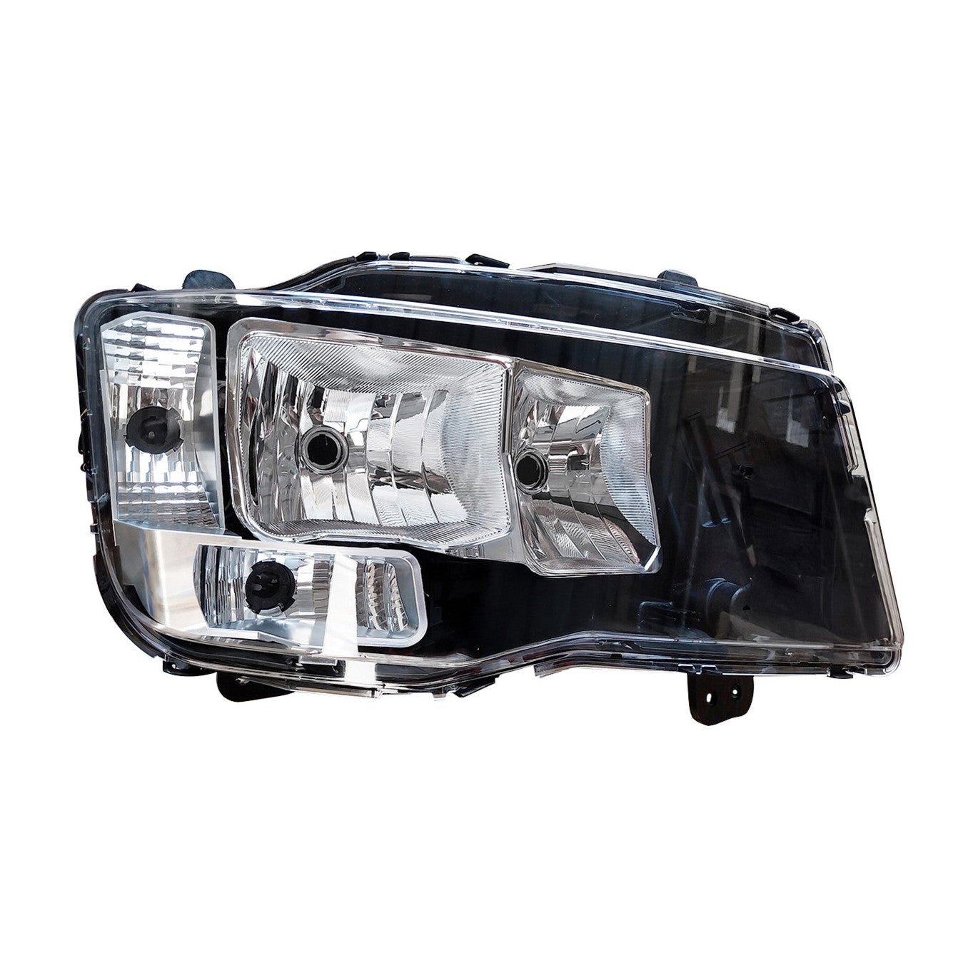 PROIETTORE DX PER MAN TGS 2021 oe 81251016732 - Carrozzeria Truck