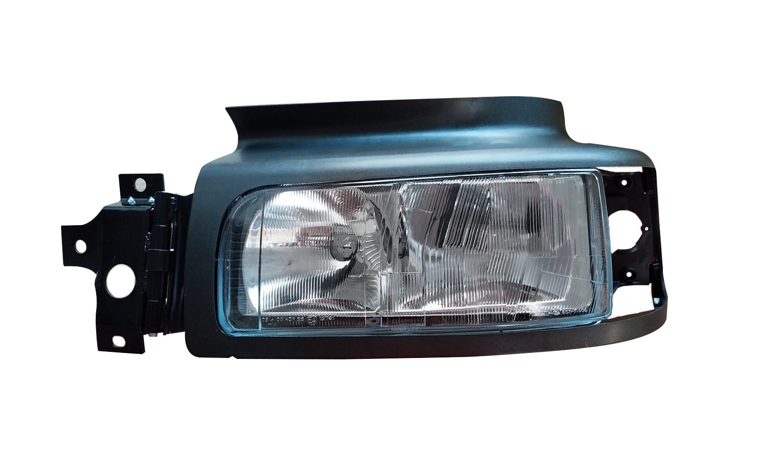 Proiettore Sinistro Elettrico Con Cornice Alogeno 24V Con Portalampada Senza Lampadina (H7 - H1 - H3 - W5W - Py21W) Connettore Rettangolare Posteriore Centrale 4 Pin - Senza Motorino - Renault - Premium - OE 5010231669 - Carrozzeria Truck
