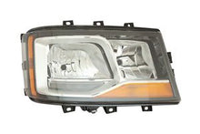 PROIETTORE DX SCANIA R 2016 | PGRS - 2379893 - Carrozzeria Truck
